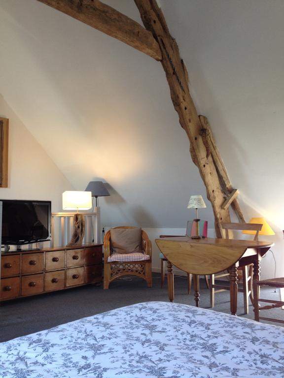 Bed and Breakfast Kirribilli à Pleine-Fougères Chambre photo